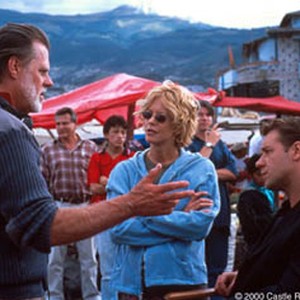 Taylor Hackford directs Meg Ryan and Russell Crowe. photo 16
