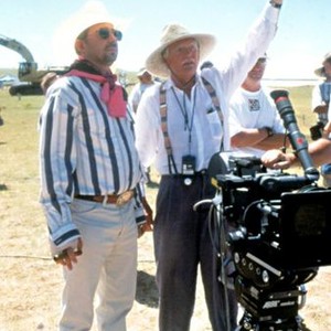 WILD WILD WEST, Director, Barry Sonnenfeld, discusses a scene, with Cinematographer, Michael Ballhaus, on location, 1999.