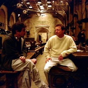 HARRY POTTER AND THE PRISONER OF AZKABAN, director Alfonso Cuaron, producer Mark Radcliffe on set, 2004, © Warner Brothers