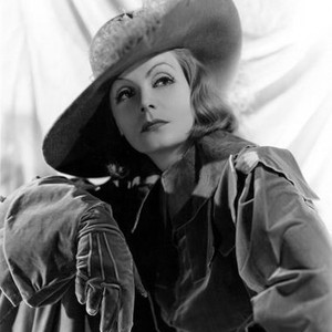 QUEEN CHRISTINA, Greta Garbo, 1933, hat, photo by Clarence Bull