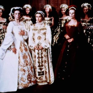 LADY JANE, front from left: Sara Kestelman, Helena Bonham Carter as Lady Jane Grey, Jill Bennett, 1986, © Paramount