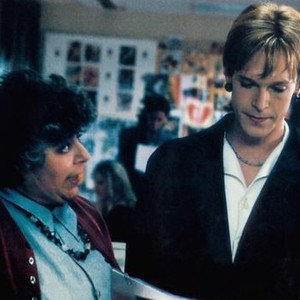 DIFFERENT FOR GIRLS, from left: Mirian Margolyes, Steven Mackintosh, 1996, © First Look Pictures