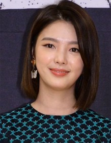 Uhm Hyun-kyung