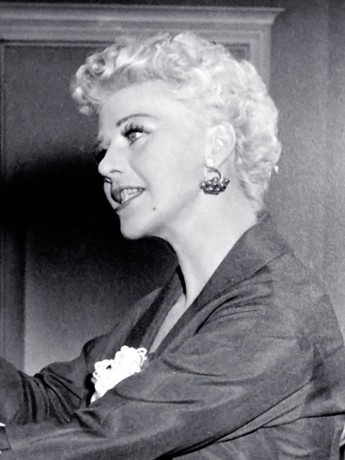 p656_i_v9_ab.jpg