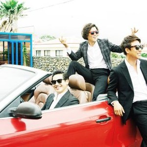 DETOUR, (AKA OLLE), FROM LEFT, SHIN HA-KYUN, PARK HEE-SOON, OH MAN-SEOK, 2016. ©DAEMYUNG CULTURE FACTORY