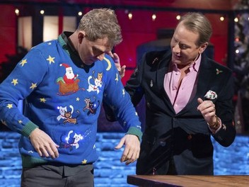 Amazon.com: Throwdown with Bobby Flay: All American Food