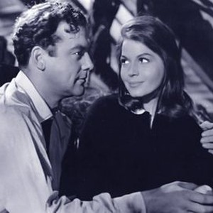 Beyond the Curtain (1961) photo 4