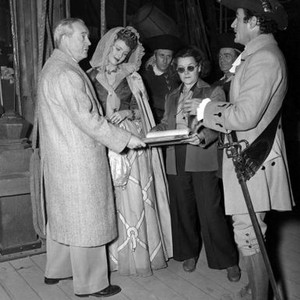 CAPTAIN KIDD, director Rowland Lee, Barbara Britton, script girl Marie Messenger, Gilbert Roland, on-set, 1945