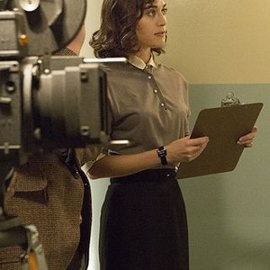Masters of Sex (season 2, episode 2): Lizzy Caplan as Virginia Johnson