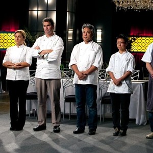 Top Chef: Masters, from left: Art Smith, Lorena Garcia, Kerry Heffernan, Takashi Yagihashi, Patricia Yeo, Chris Cosentino, 'Thai One On', Season 4, Ep. #6, 08/29/2012, ©BRAVO