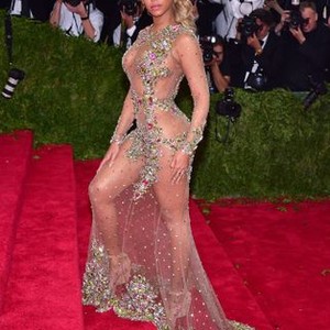 Beyonce (wearing custom Givenchy Haute Couture) at arrivals for 'CHINA:Through The Looking Glass' Opening Night Met Gala - Part 6, The Metropolitan Museum of Art Costume Institute, New York, NY May 4, 2015. Photo By: Gregorio T. Binuya/Everett Collection