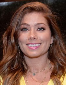 Nikki Sanderson