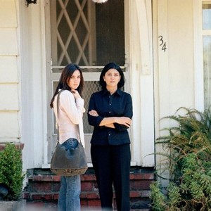 HOUSE OF SAND AND FOG, Jennifer Connelly, Shohreh Aghdashloo, 2003, (c) DreamWorks