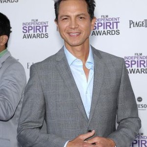 Benjamin Bratt at arrivals for 2012 Film Independent Spirit Awards - Arrivals 2, on the beach, Santa Monica, CA February 25, 2012. Photo By: Michael Germana/Everett Collection