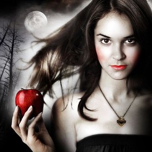 Snow White: A Deadly Summer (2012) photo 6