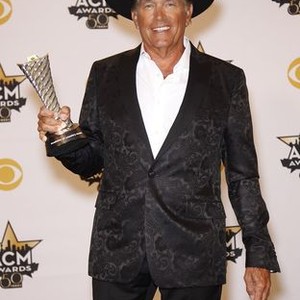 George Strait in the press room for 50th Academy of Country Music (ACM) Awards 2015 - Press Room, Arlington Convention Center, Arlington, TX April 19, 2015. Photo By: MORA/Everett Collection