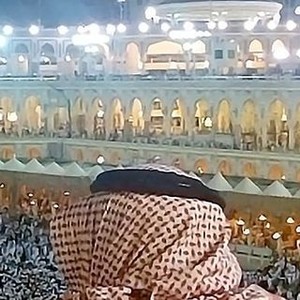 A Sinner in Mecca (2015) photo 14