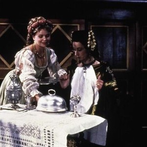 CARRY ON COLUMBUS, Maureen Lipman (right), 1992. ©United International Pictures
