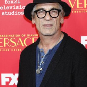 Alon Moni Aboutboul at arrivals for FX'S THE ASSASSINATION OF GIANNI VERSACE: AMERICAN CRIME STORY Series Premiere, ArcLight Hollywood, Los Angeles, CA January 8, 2018. Photo By: Priscilla Grant/Everett Collection