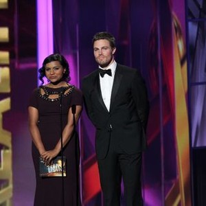 The 41st Annual Emmy Awards, Mindy Kaling (L), Stephen Amell (R), 09/17/1989, ©CBS