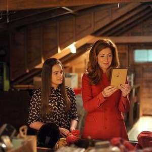 Body of Proof, Mary Matilyn Mouser (L), Dana Delany (R), 'Eye for an Eye', Season 3, Ep. #5, 03/19/2013, ©ABC