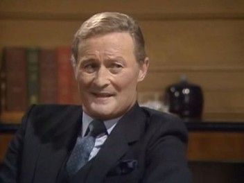 Yes prime minister store series 1 episode 1