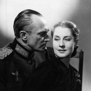 ESCAPE, from left: Conrad Veidt, Norma Shearer, 1940