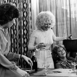 NINE TO FIVE, (aka 9 TO 5), Lily Tomlin, Dolly Parton, Jane Fonda, 1980, TM & Copyright (c) 20th Century Fox Film Corp.