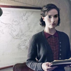 DARKEST HOUR, LILY JAMES AS ELIZABETH LAYTON, 2017. © FOCUS FEATURES