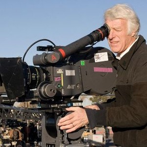 IN THE VALLEY OF ELAH, cinematographer Roger Deakins, on set, 2007. ©Warner Bros.