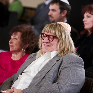 Bruce Vilanch as Max in " Oy Vey! My Son is Gay!" photo 10