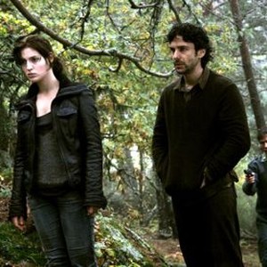 KING OF THE HILL, (aka EL REY DE LA MONTANA), Maria Valverde (left), Leonardo Sbaraglia (front right), 2007. ©Weinstein Company