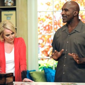 Necessary Roughness, Gail O'Grady (L), Evander Holyfield (R), 'Baggage Claim', Season 1, Ep. #11, 09/07/2011, ©USA