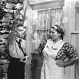TOMORROW THE WORLD, Skip Homeier, Edit Angold, 1944.