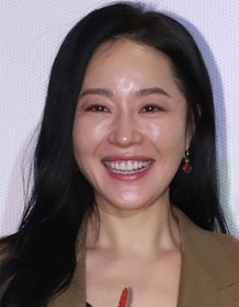 Uhm Ji-won