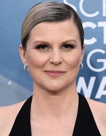 Jennifer Robertson