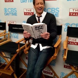 The Talk, David Duchovny, 10/18/2010, ©CBS