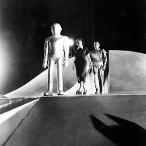 THE DAY THE EARTH STOOD STILL, Patricia Neal, Michael Rennie, 1951. TM and Copyright © 20th Century Fox Film Corp. All rights reserved..