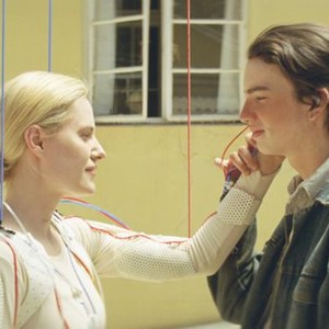 YOUNG ONES, from left: Aimee Mullins, Kodi Smit-McPhee, 2014./©Screen Media Films