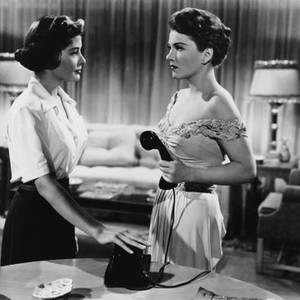 ALL ABOUT EVE, from left: Barbara Bates, Anne Baxter, 1950, TM & Copyright © 20th Century Fox Film Corp./, allaboutevet5-fsct07, Photo by:  (allaboutevet5-fsct07)