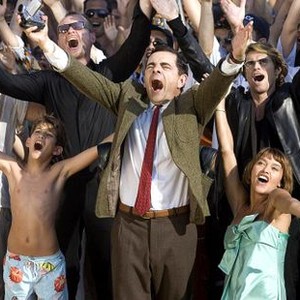MR. BEAN'S HOLIDAY, Max Baldry (front, left of center), Rowan Atkinson (center), Emma de Caunes (right of center), 2007. ©Universal Pictures