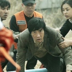 Deranged (2012) photo 5