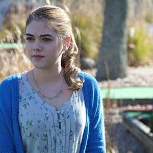 McKaley Miller as Katie Campbell in "Where Hope Grows." photo 1