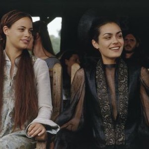 A KNIGHT'S TALE, Berenice Bejo, Shannyn Sossamon, 2001. ©Columbia Pictures