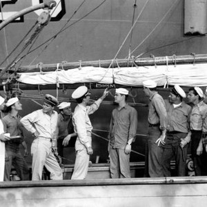 THE WACKIEST SHIP IN THE ARMY, Alvy Moore (with apron), Jack Lemmon, Ricky Nelson (officer pointing), Warren Berlinger, Joby Baker (sailors on far right), 1960