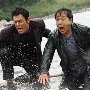 (L-R) Johnny Knoxville as Connor Watts and Jackie Chan as Bennie Chan in "Skiptrace."