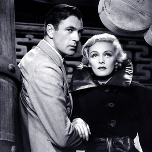 The General Died at Dawn (1936) photo 7