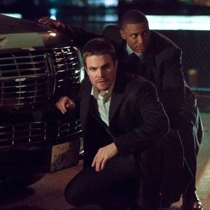 Arrow, Stephen Amell (L), David Ramsey (R), 'Vertigo', Season 1, Ep. #12, 01/30/2013, ©KSITE