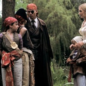 FINDING NEVERLAND, Freddie Highmore, Joe Prospero, Nick Roud, Johnny Depp, Luke Spill, Kate Winslet, 2004, (c) Miramax