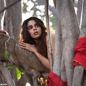 Mallika Sherawat as Nagin in "Hisss." photo 20